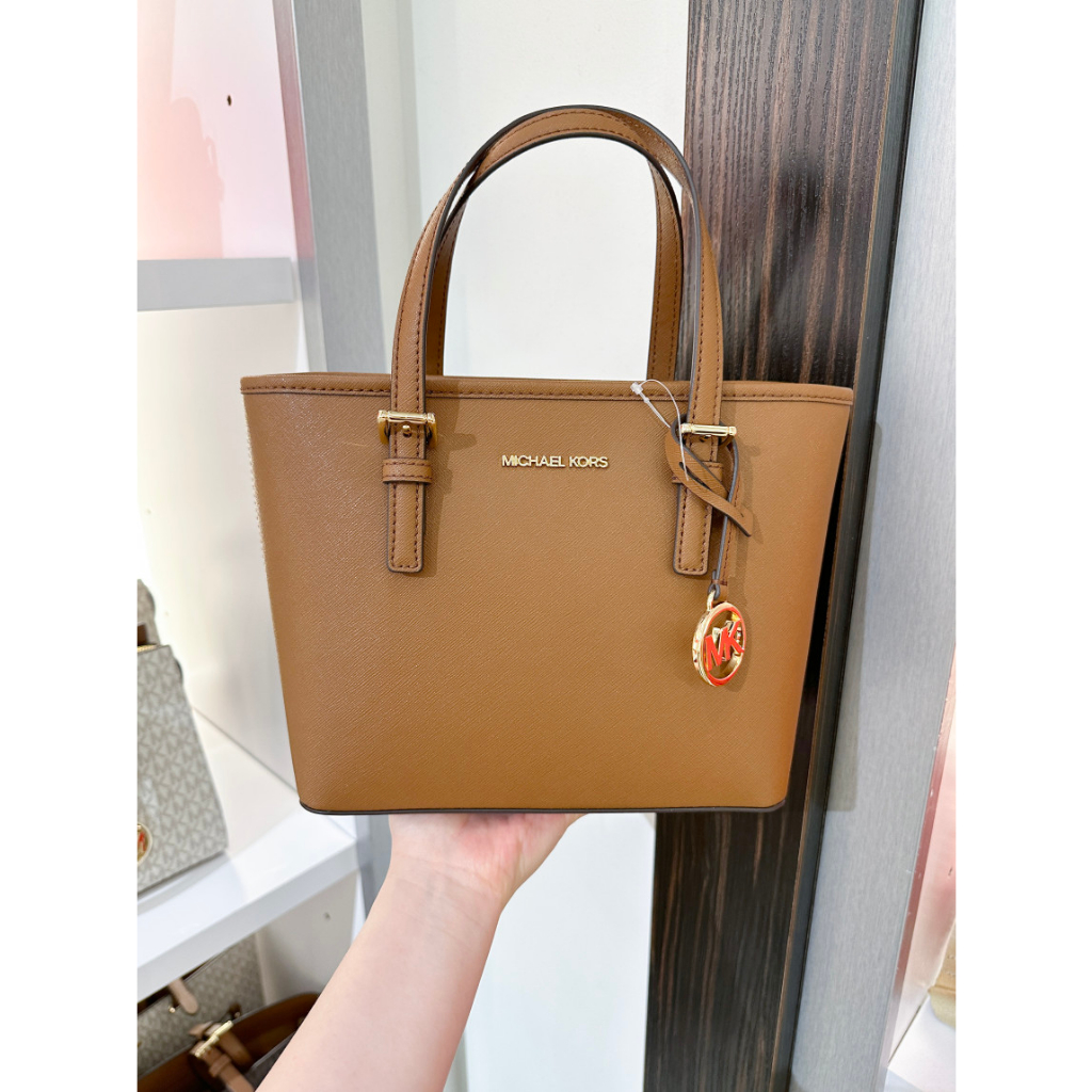 MICHAEL KORS - ☆未使用品☆MICHAEL KORS　スマホケース　iPhone7 MICHAEL KORS - マイケルコース スマホケース iPhone7,8,se2,se3