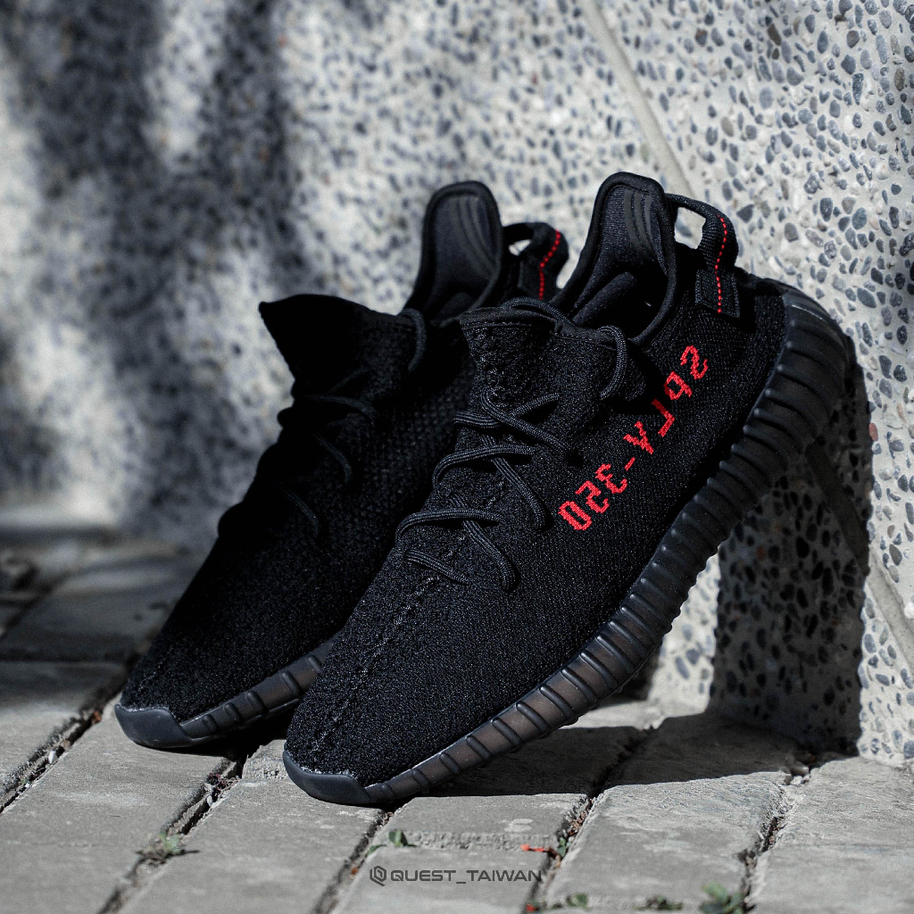 QUEST】現貨Adidas Yeezy Boost 350 V2 黑底紅字黑紅CP9652 | 蝦皮購物