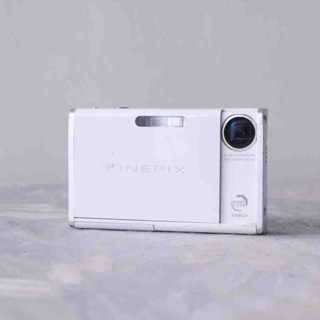 富士 Fujifilm FinePix Z2 Zoom 早期 CCD 數位相機(有模擬底片色調之模式)