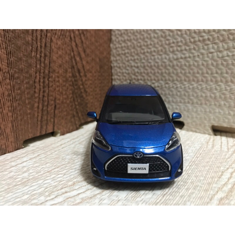 Toyota sienta 藍色1/30 日規原廠模型車| 蝦皮購物