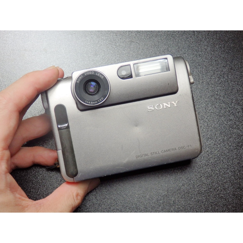 <>SONY CYBER-SHOT DSC-F1 (CYBERSHOT第一台 / 經典相機)