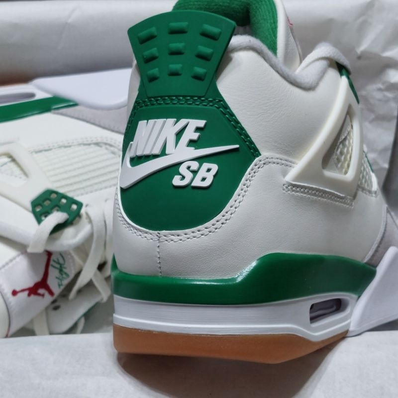 Nike Air Jordan 4 SB 籃球鞋滑板鞋aj4sb 全新品收藏品尺寸us9 27cm