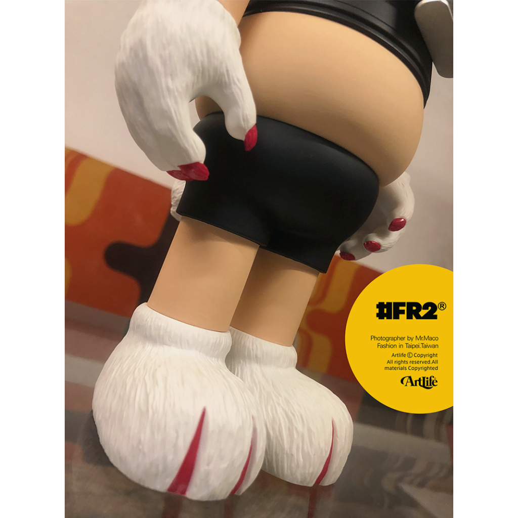 ArtLife @ FR2×T9G コラボレーションフィギュアFxxking Rabbits 限定