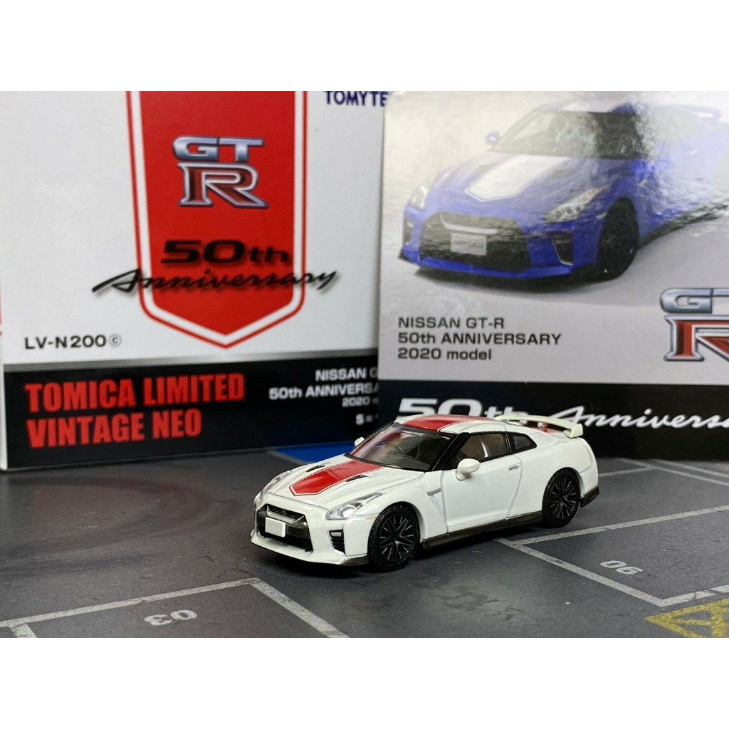 ♫TOMICA-已拆封-B15-TLV-N200(c) 50週年GTR R35 紅線白 | 蝦皮購物