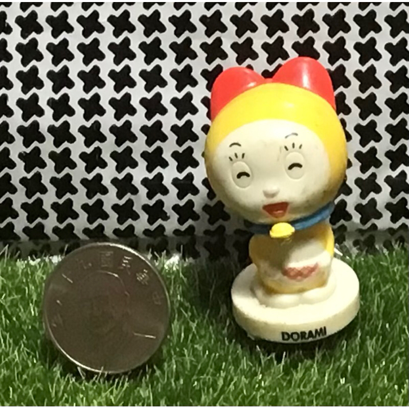 1032 早期哆啦美玩具小公仔一個 | 蝦皮購物