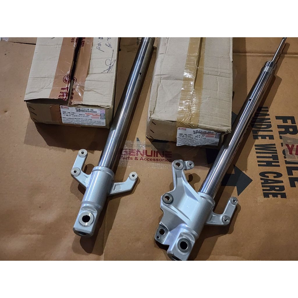 R15 V4 R15M 避震器 前叉 內管 BCW-F3110-00 BCW-F3120-00 | 蝦皮購物