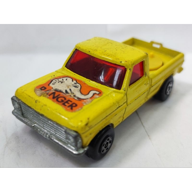 Matchbox Kennel és Wild Life Truck