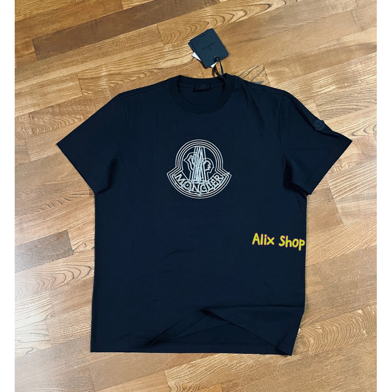 Sサイズ Moncler x Pharrell Williams ロゴTシャツ - メルカリ
