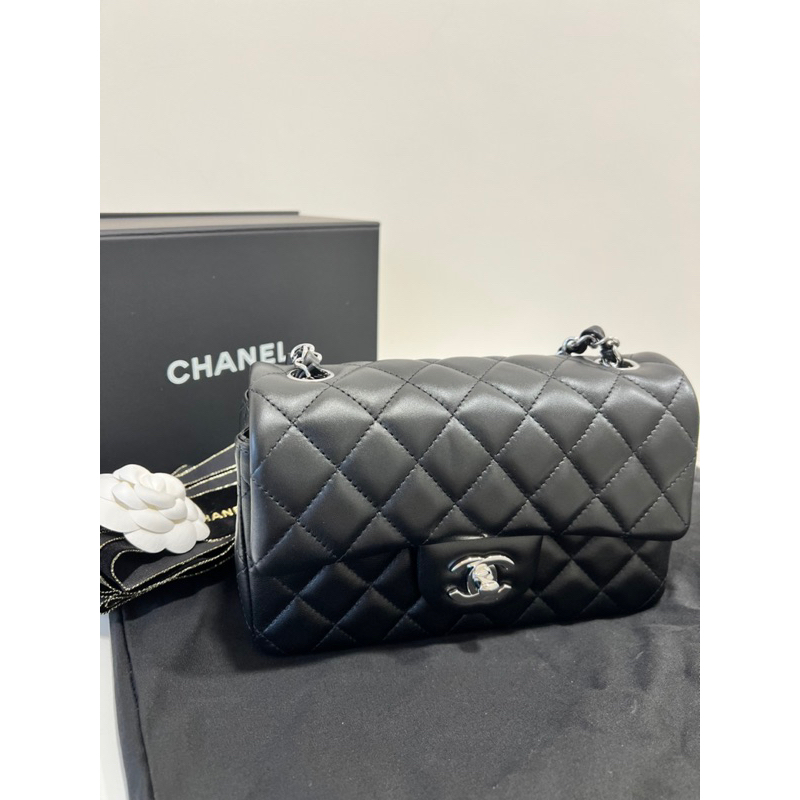 CHANEL 香奈兒 MINI CF 20CM MINI CLASSIC FLAP 經典翻蓋包 羊皮 銀鍊 正品 | 蝦皮購物