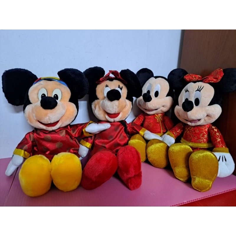Mickey and Minnie 迪士尼經典卡通人物 米老鼠 米奇米妮 古典傳統 旗袍 洋裝 喜宴 造型 絨毛玩偶 | 蝦皮購物