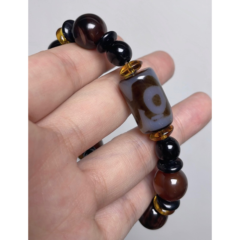 清倉回饋‼️西藏高油包漿《金剛三眼天珠+纏絲瑪瑙珠》手串| 蝦皮購物