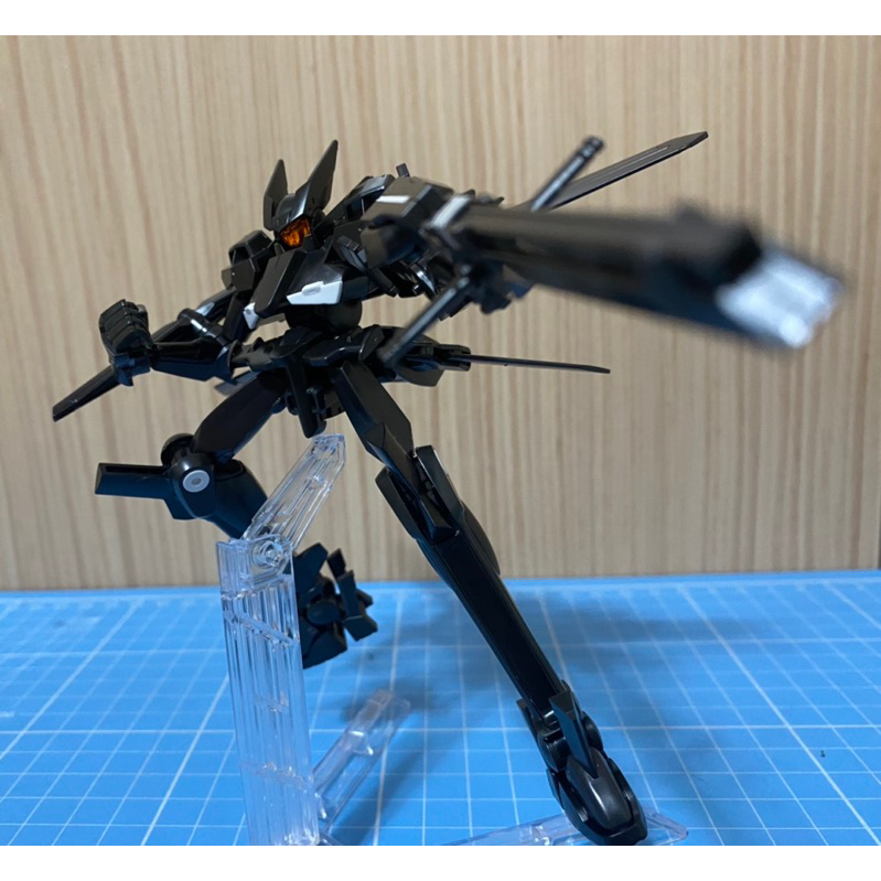 （特價）特價萬代 HG 00 1/144 葛拉漢 flag 旗幟式特裝型（已組狀況不錯） | 蝦皮購物