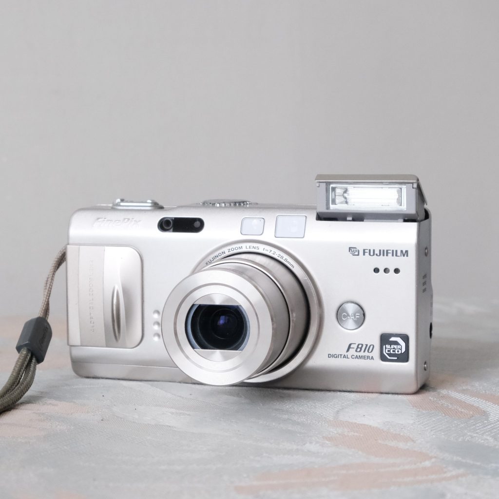 Fujifilm FinePix F810 金屬早期CCD 數位相機(可模擬底片色調) | 蝦皮購物