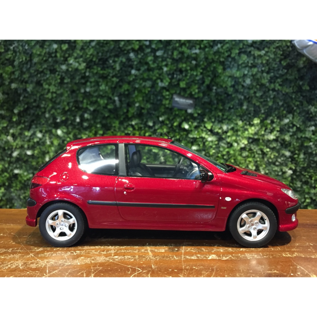 1/18 OTTO Peugeot 206 S16 Rouge Lucifer EKQ 1999 OT1039【MGM 1/18 OTTO Peugeot 206 S16 Rouge Lucifer EKQ 1999 OT1039【MGM