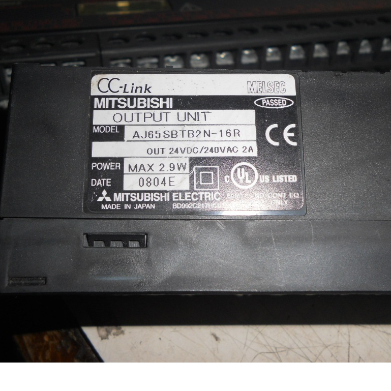 日本三菱PLC AJ65SBTB2-16T AJ65SBTB2N-16R CC-Link小型遠程I/O 端子台
