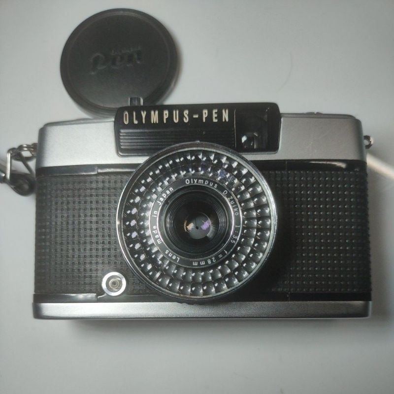 （美品，免運費）Olympus pen ee3 半格機 底片相機