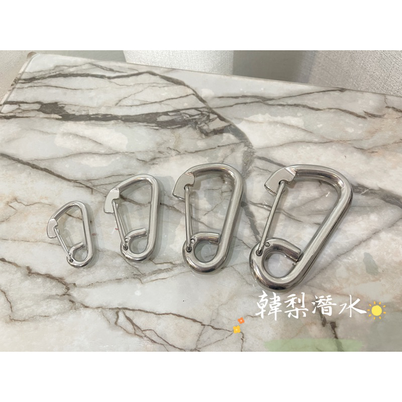 316不鏽鋼 6-12cm 不鏽鋼D扣(大) 登山扣 D形扣環 扣環 掛鉤 掛勾 不鏽鋼D型扣環 D型扣 掛扣 | 蝦皮購物