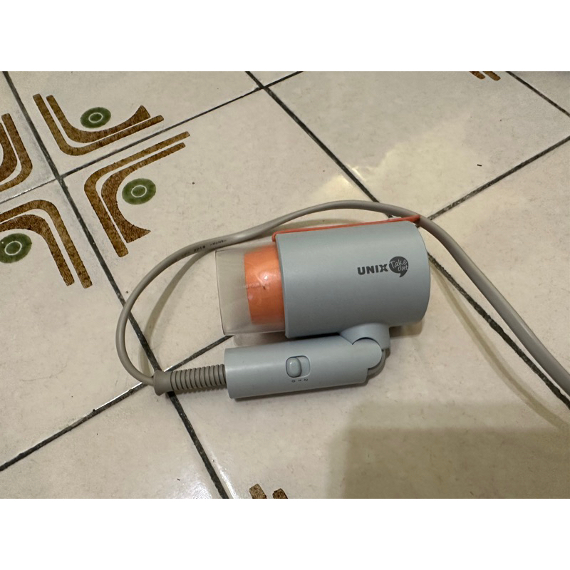 Unix迷你雙電壓折疊旅行吹風機110V/220V公司貨 | 蝦皮購物
