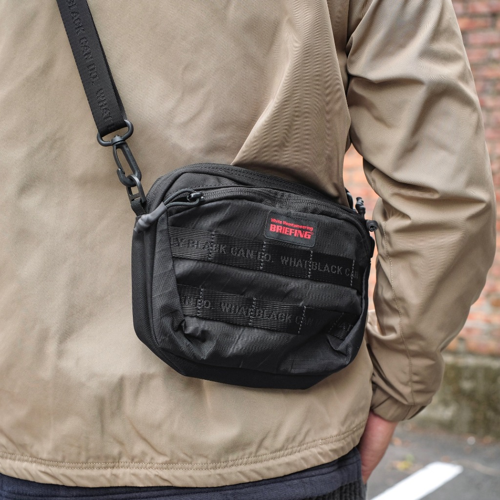 WHITE MOUNTAINEERINGWM × BRIEFING 'X-PAC SHOULDER BAG'