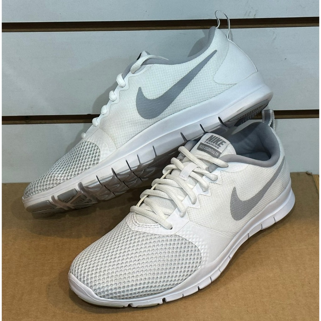 A19.NIKE WMNS FLEX ESSENTIAL TR 924344100