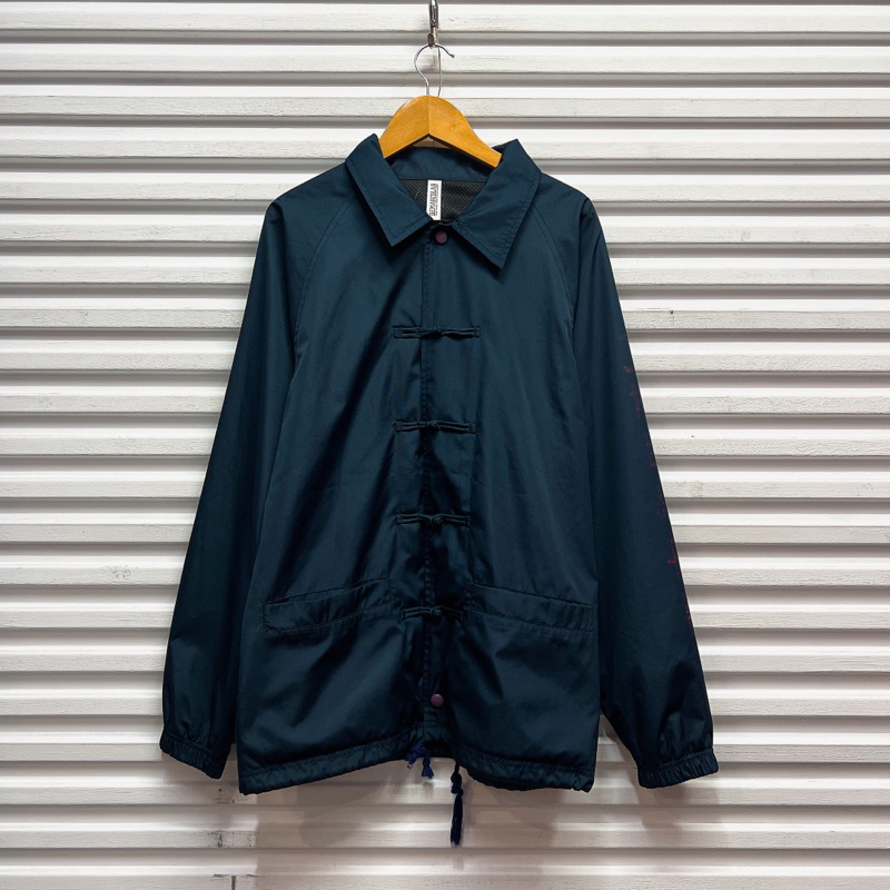月台 DeMarcoLab. コーチジャケット DeMarcoLab 台風飯店コラボ 