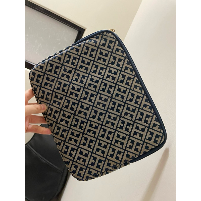 Tommy Hilfiger iPad case bag