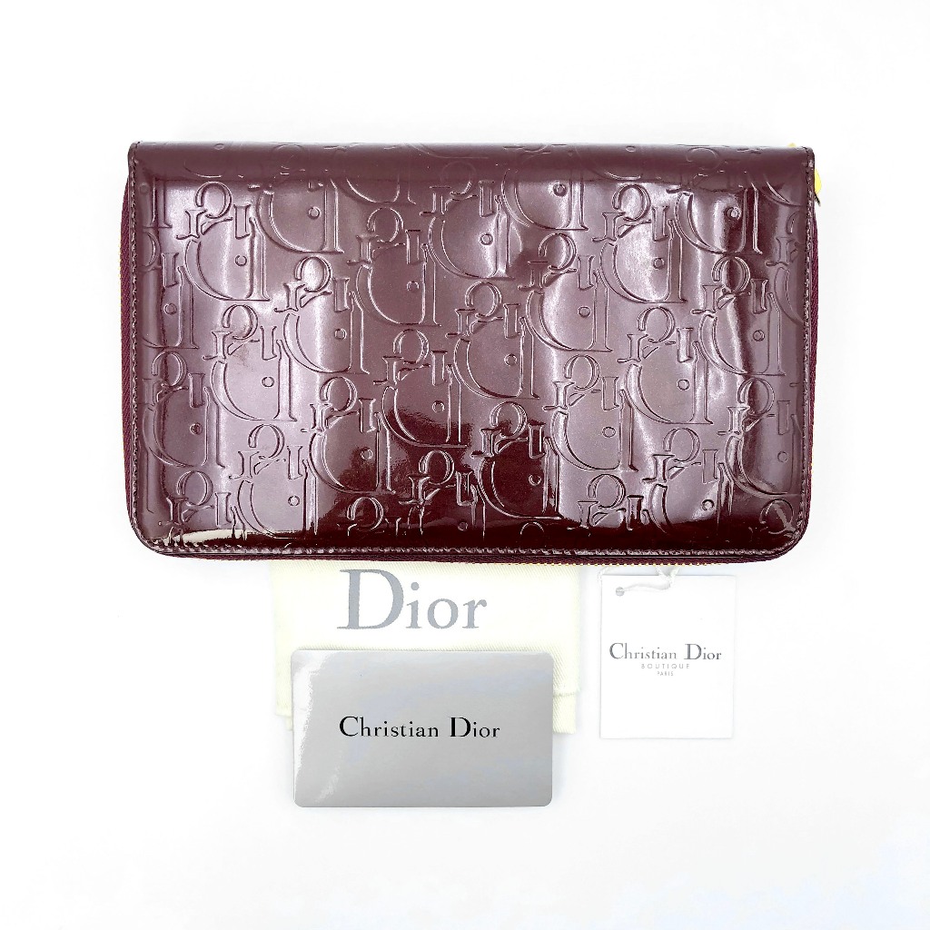 DIOR LOGO壓紋漆皮拉鍊長夾，Christian Dior，CD，公事包，隨身包，二手真品，現貨，免運【已售出】 | 蝦皮購物