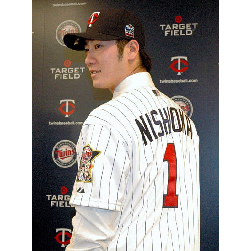 全新附吊牌MLB 代購短T 背號T 西岡剛NISHIOKA 明尼蘇達雙城電繡球衣