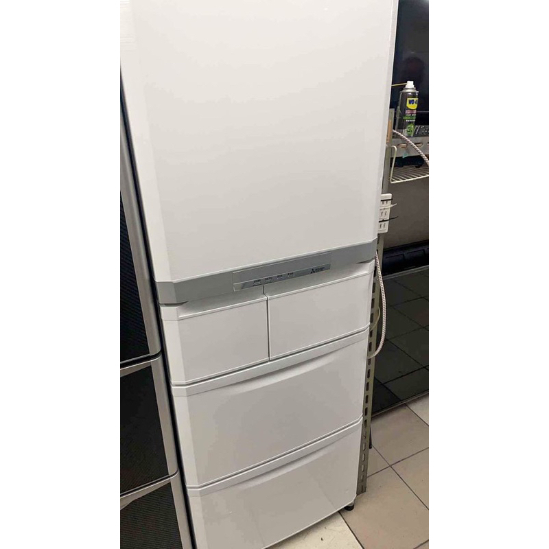 二手中古三菱420公升5門變頻冰箱，型號MR-B42T-W-C，2016年，寬60cm