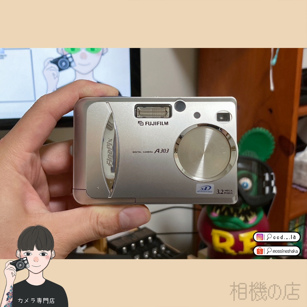 FUJI FILM FinePix A303 - デジタルカメラ