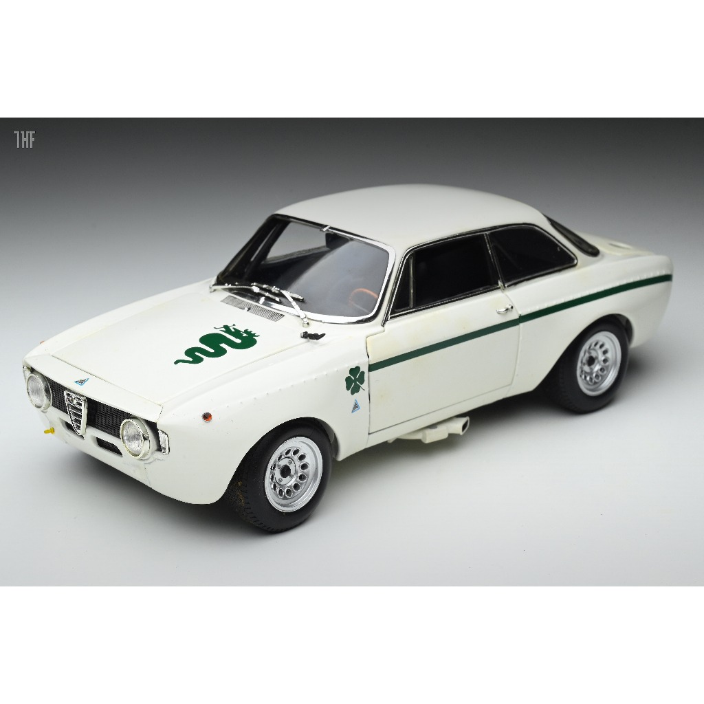 Miniature Alfa Romeo GT 1/18 Minichamps A 1300 Junior No.83