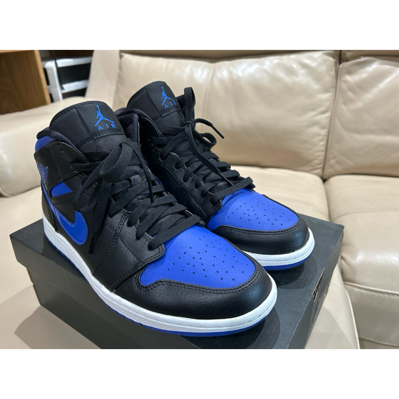 Mid on sale top jordans