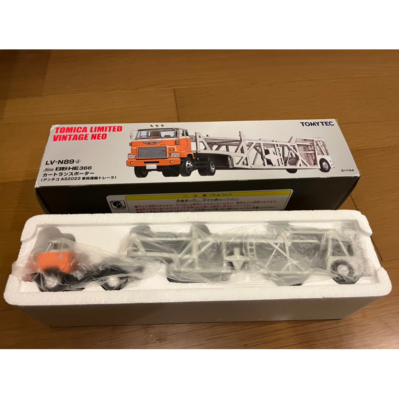 Tomytec Tomica TLV LV-N89d Hino 日野HE366 車輛運搬工程車卡車