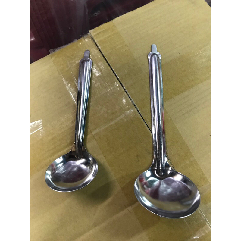 八德國際家庭五金 不銹鋼油匙 大/中 不銹鋼圓匙 湯匙 油匙 料理匙 醬料匙 小湯匙 掛鉤湯匙 | 蝦皮購物