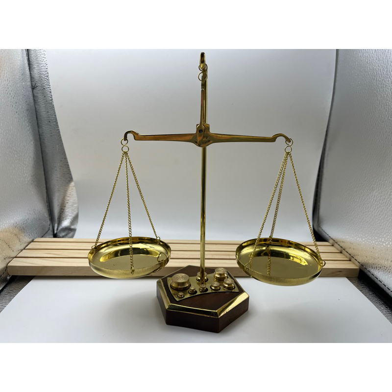 金色天秤擺飾/辦公室擺件/律師事務所擺飾/可動天秤 | 蝦皮購物