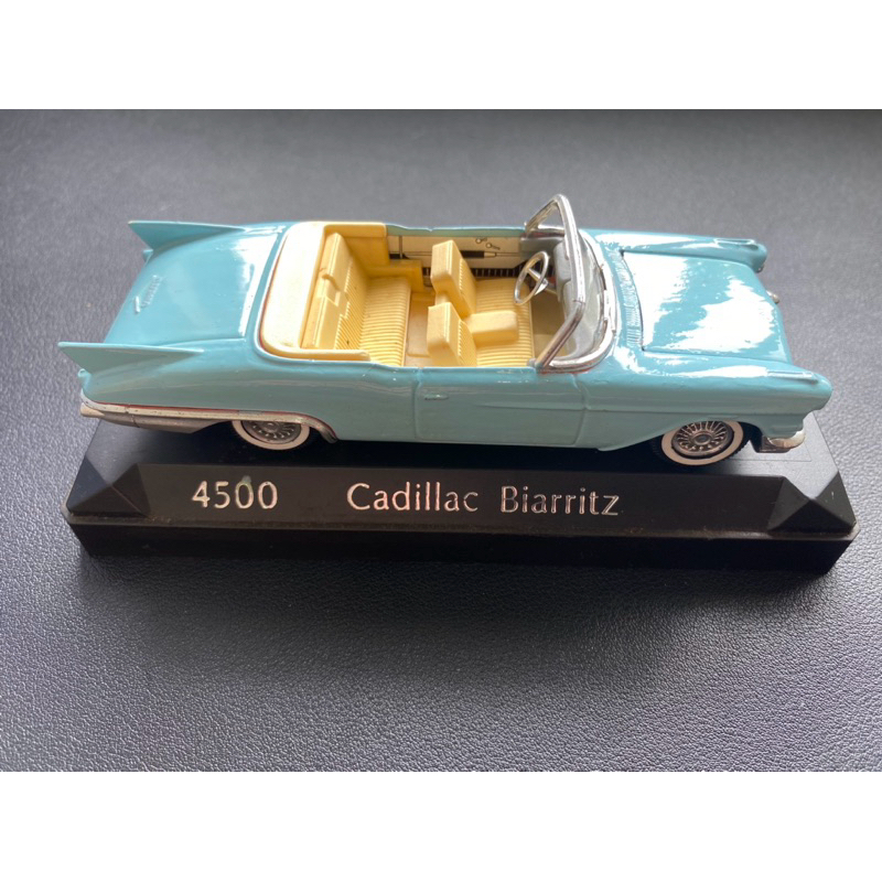 Coffret 4 Miniatures Solido Age D'Or - Cadillac, Biarritz, Studebaker, Ford Thunderbird (1:43, Métal, Occasion)