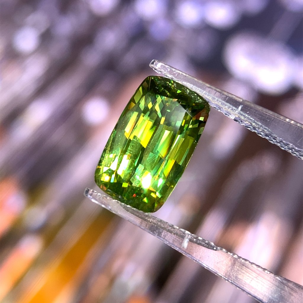 天然榍石(Sphene/Titanite)裸石4.35ct[基隆克拉多色石] | 蝦皮購物
