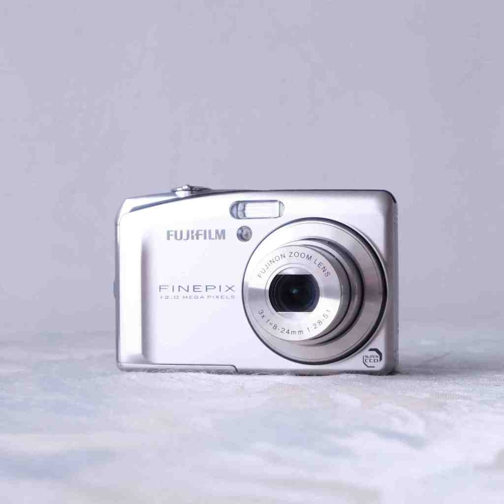 富士 Fujifilm FinePix F50 金屬 早期 CCD 數位相機(可模擬底片色調) 蝦皮購物