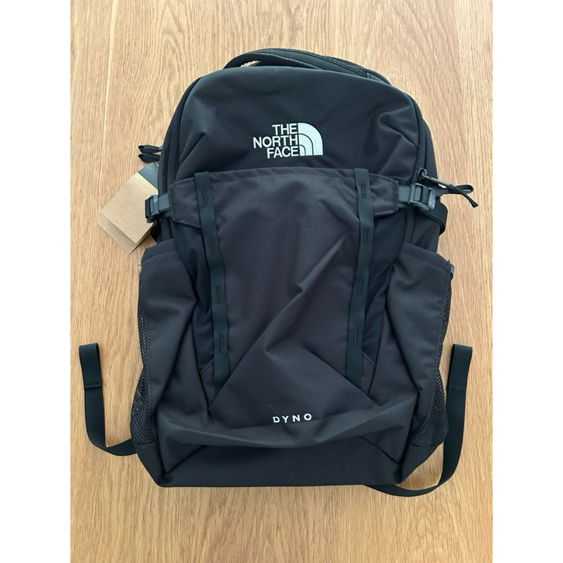 全新 The North Face® Dyno Backpack 後背包 黑色 蝦皮購物