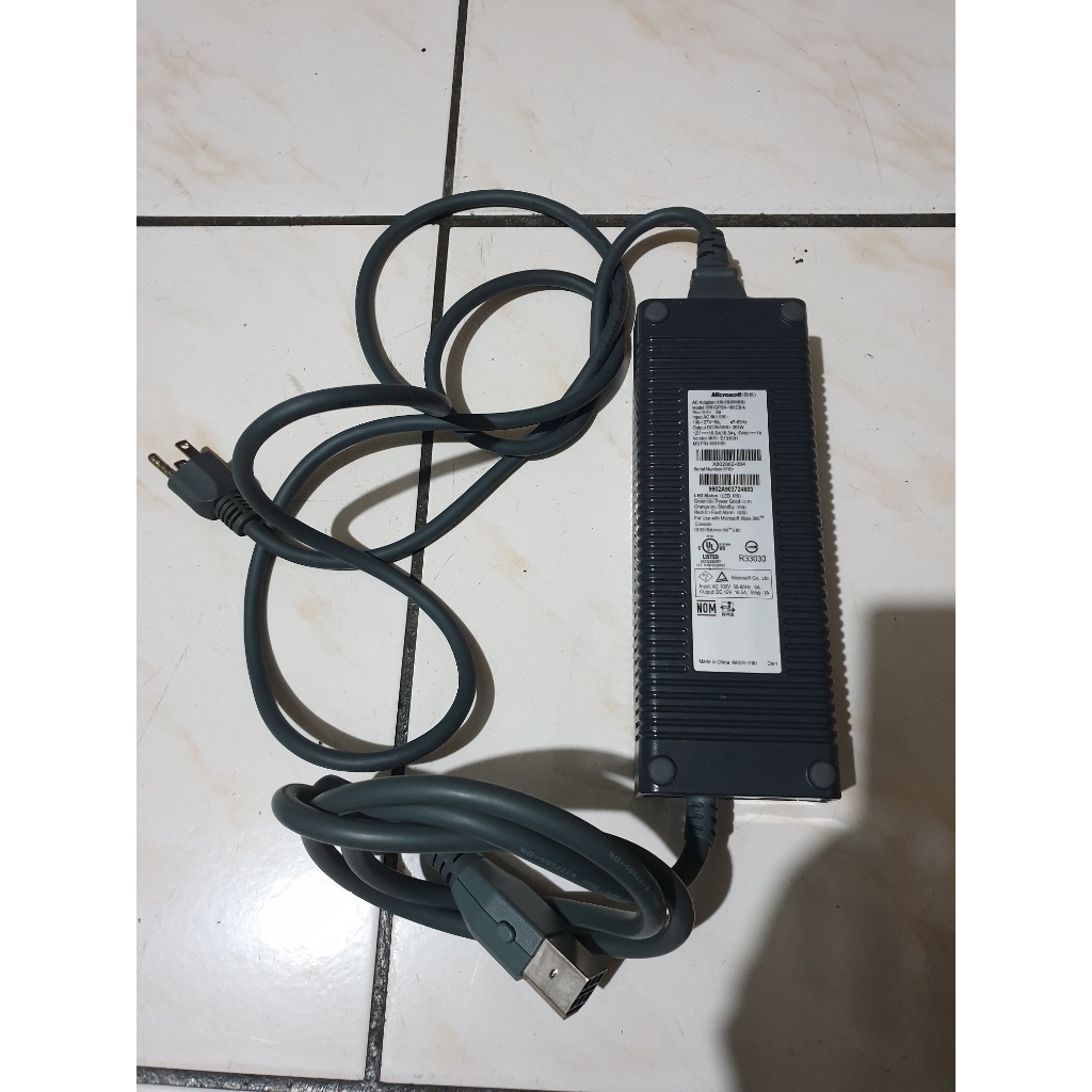 Alimentation Officielle Xbox 360 Modèle DSPN-186CB-1A (occasion)