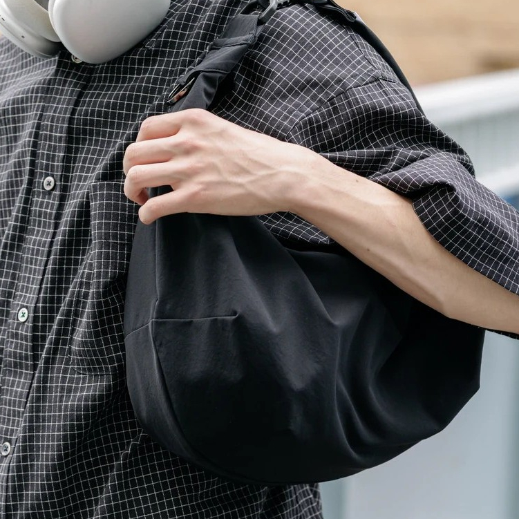 狼嚴選】CLESSTE SOFT SHELL 2WAY SYSTEM SHOULDER BAG 斜背包手拿包側