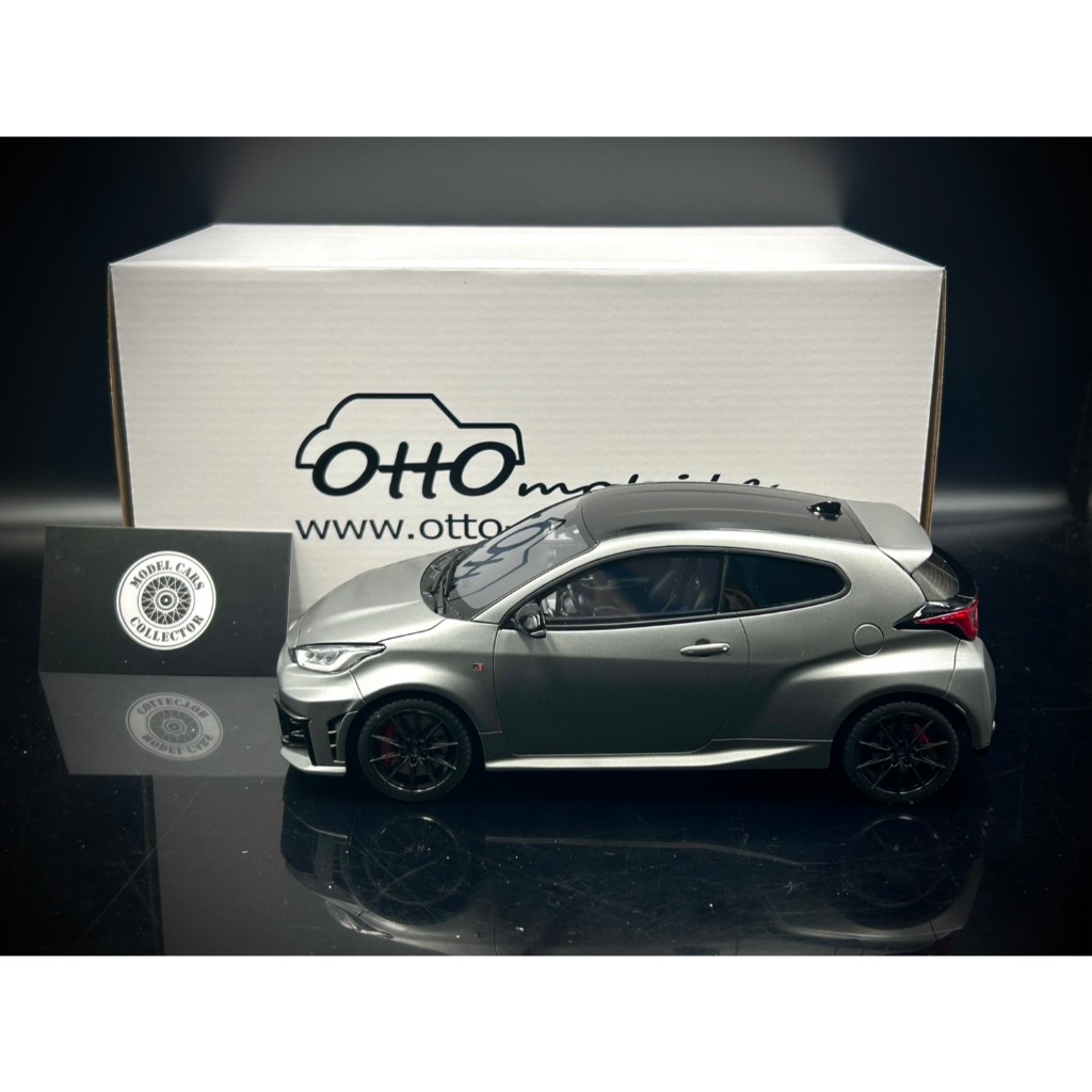 Toyot Yris GR 2024 Precious Metl Otto Mobile 1:18 Méretrányú
