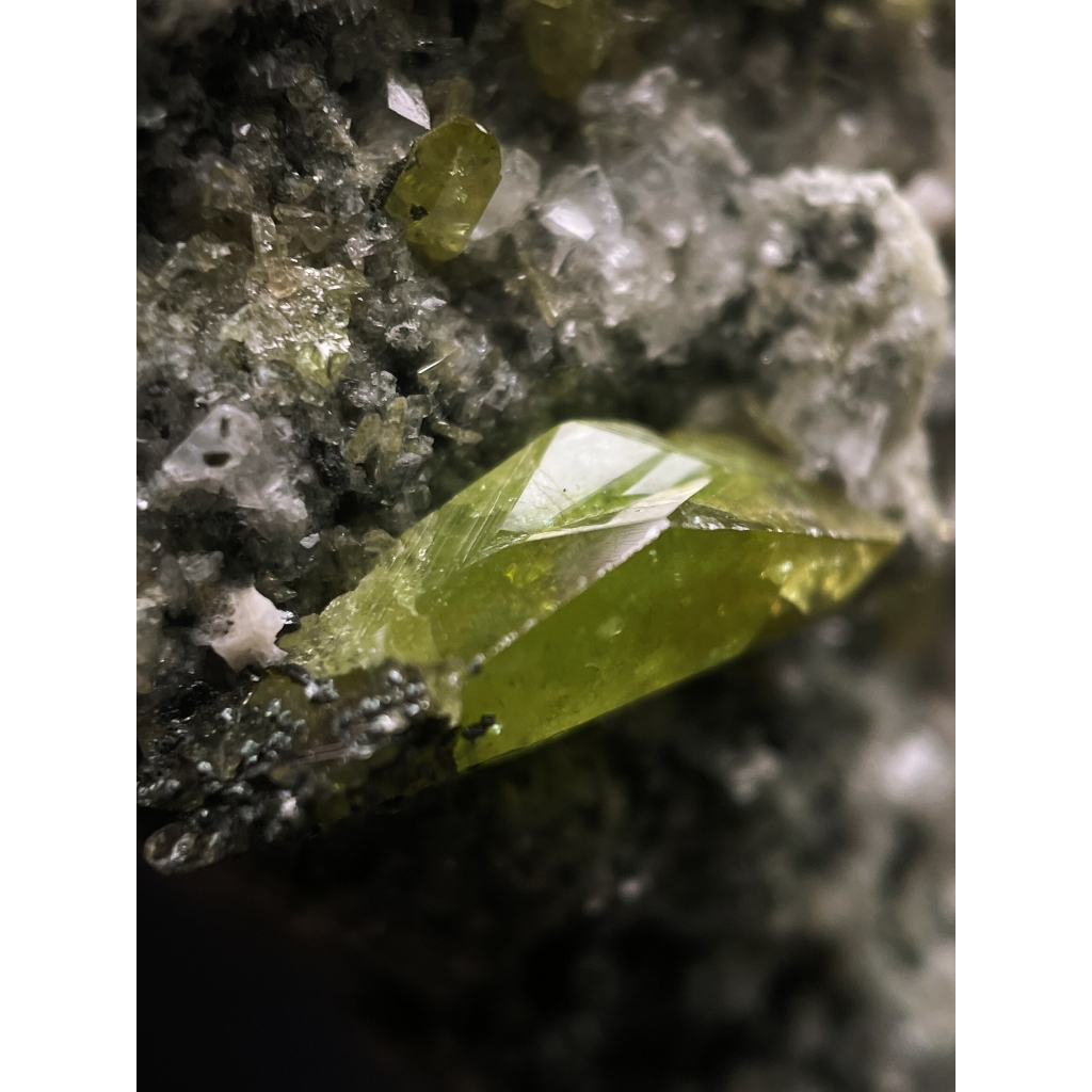 榍石 雙晶 Titanite 巴基斯坦 原礦 礦物 標本 晶體 | 蝦皮購物