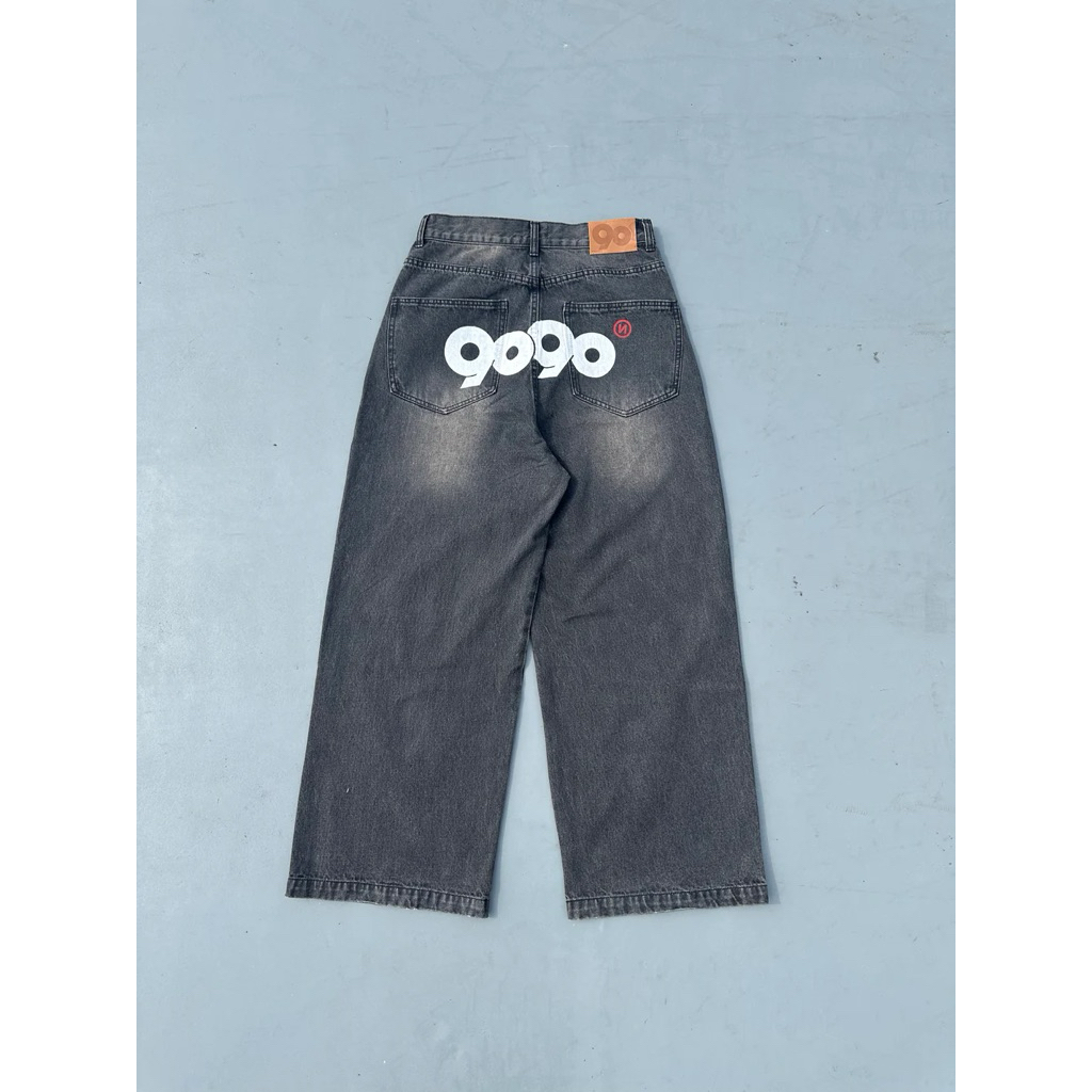 9090 OG Logo Painted Denim Pants | 蝦皮購物