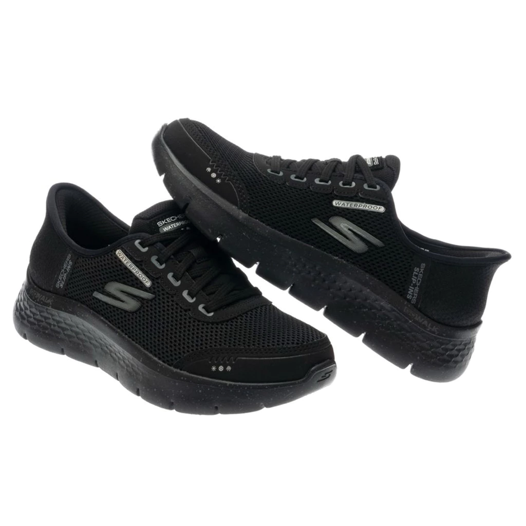 晴雨兩用、一秒瞬穿!Skechers Go Walk Flex Waterproof Slip-ins (124846BBK) 女款健走鞋實測推薦:無懼梅雨季的全能穿脫神器