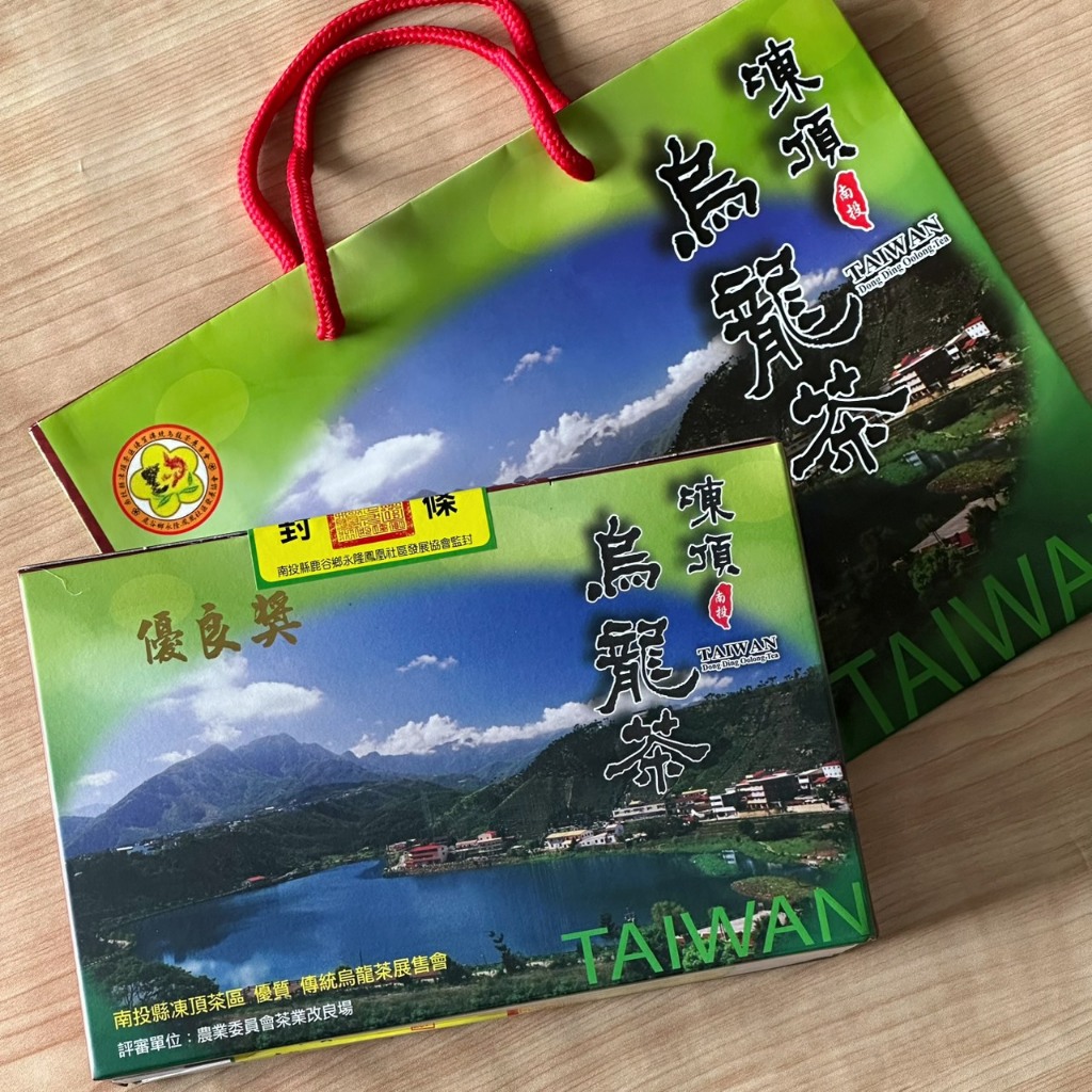 台湾 凍頂烏龍茶 2024 （五朵梅花） 2024烏龍種組春茶（五朵梅花/ 焙火）/已售出: 560件內容量：600g