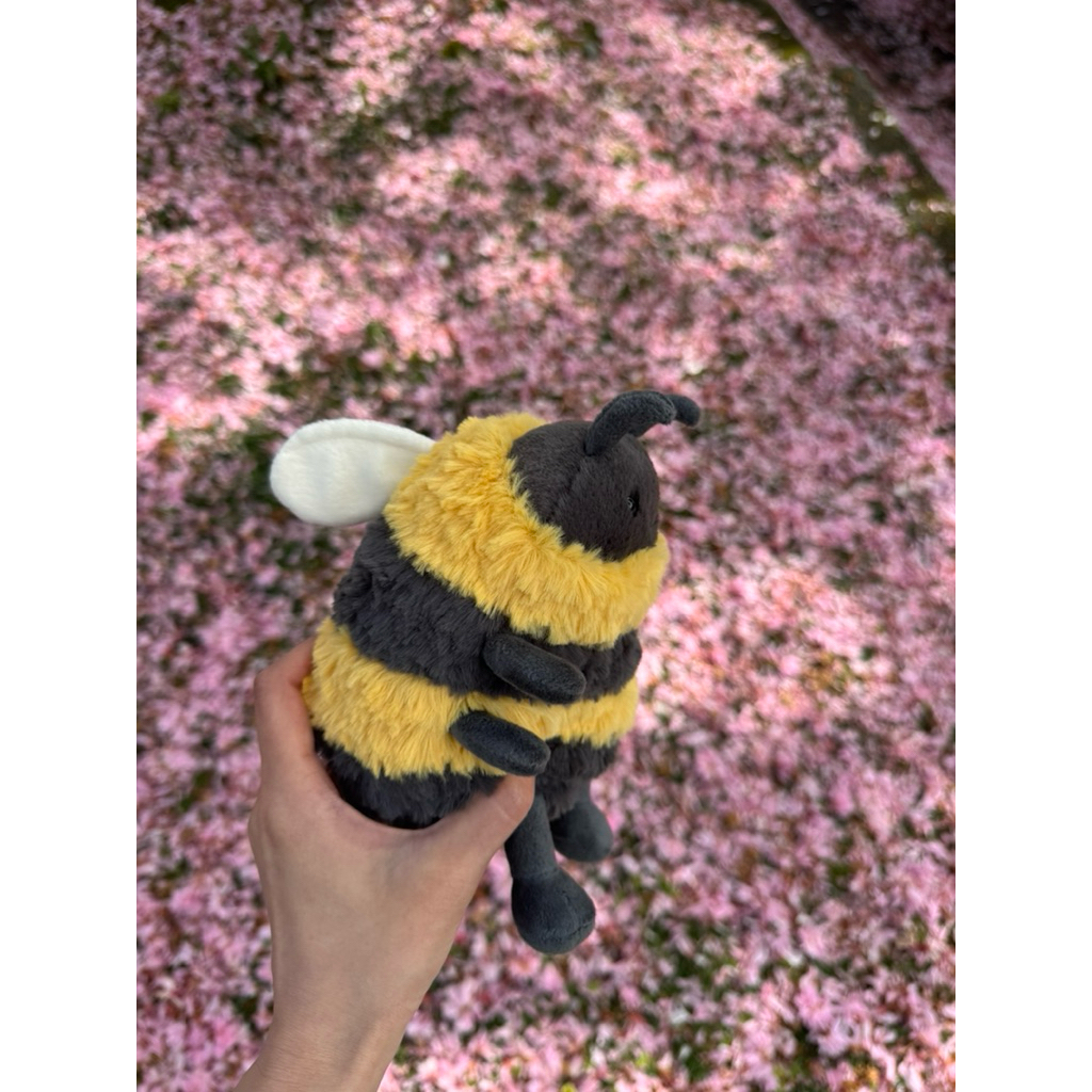  Albee Bee（アルビー蜂）新品未使用、タグ付き 加拿大全新正品代購｜jellycat蜜蜂（Albee Bee） | 蝦皮購物