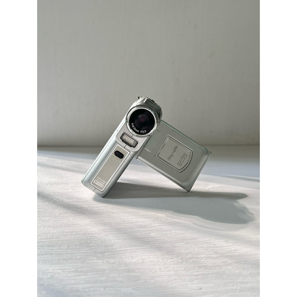 DigiLife デジタルビデオカメラ DDV-7000 DigiLife DDV-7000 camcorder