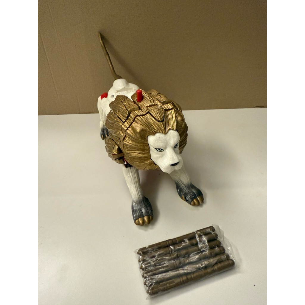 變形金剛 野獸大戰2 白獅 柯博文 | 蝦皮購物