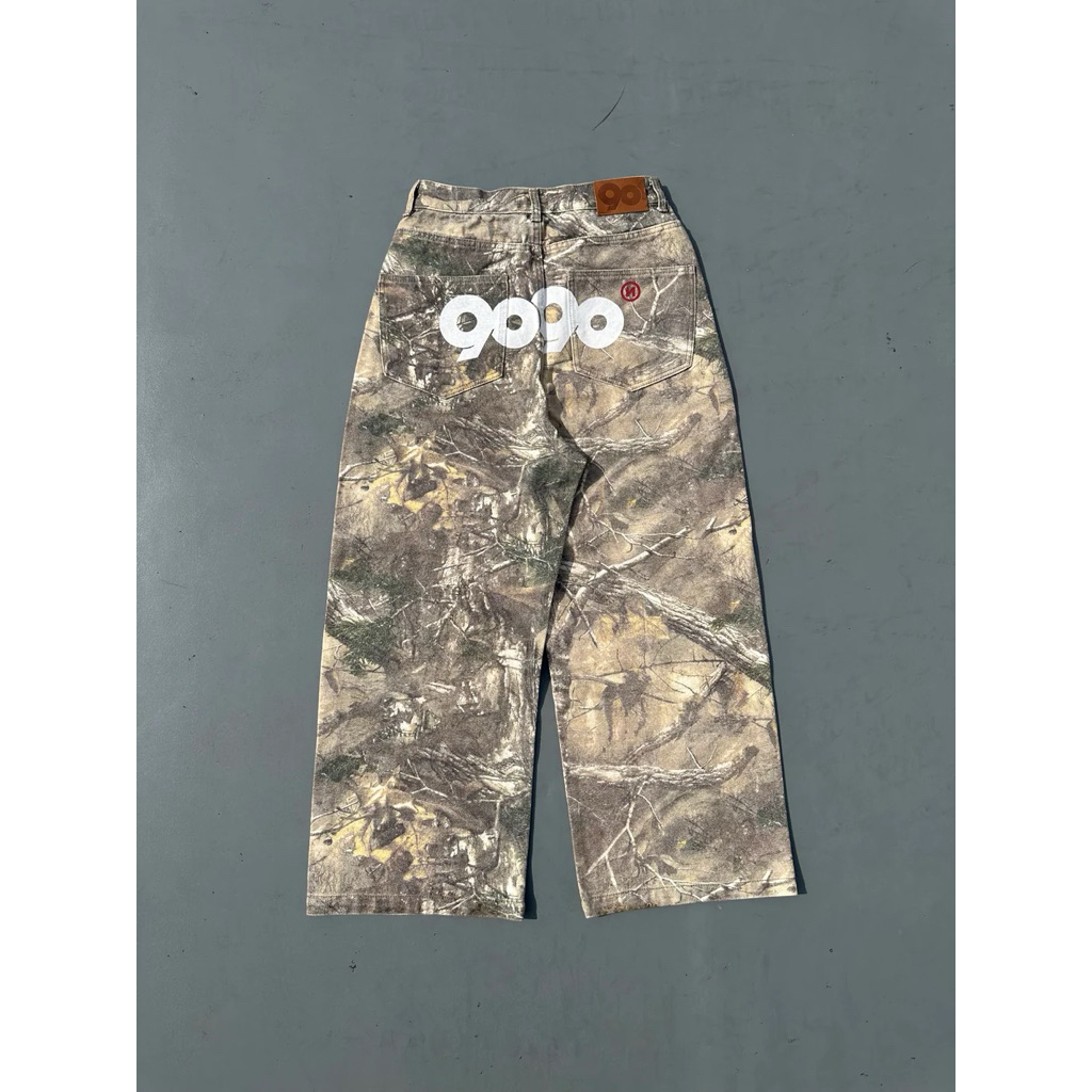 9090 OG Logo Painted Denim Pants | 蝦皮購物